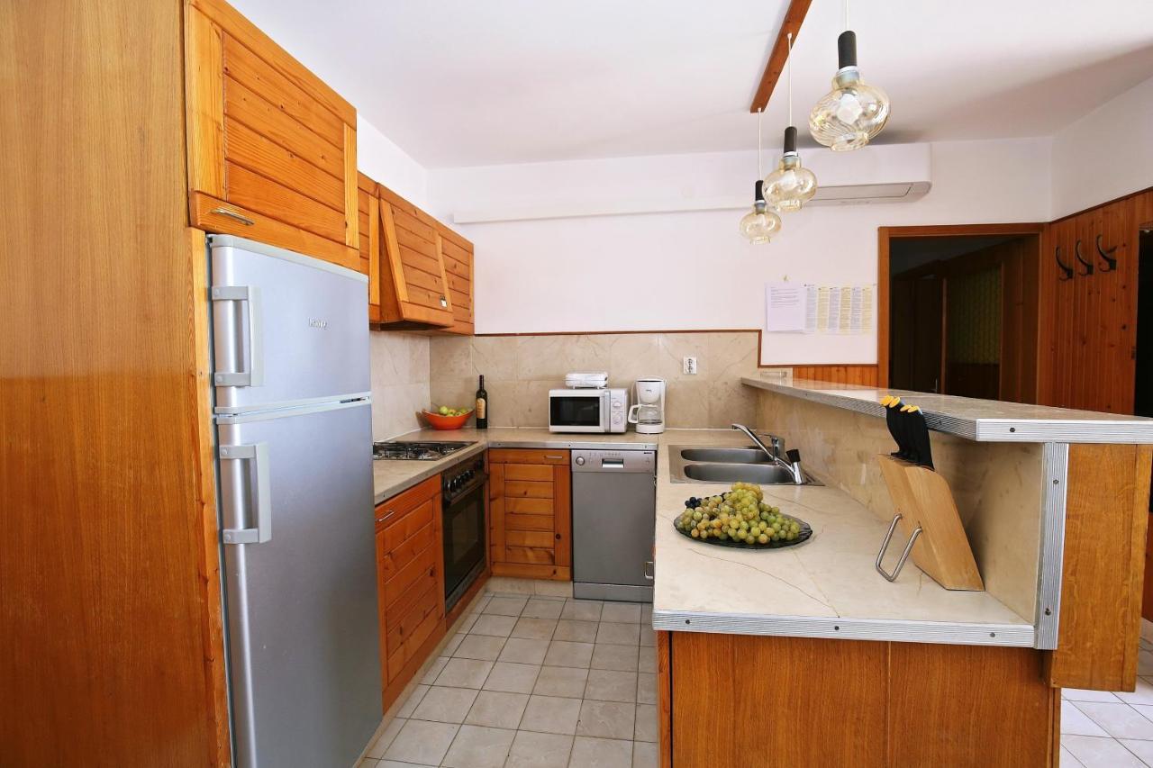 Apartments By The Sea Prizba, Korcula - 9255 Экстерьер фото